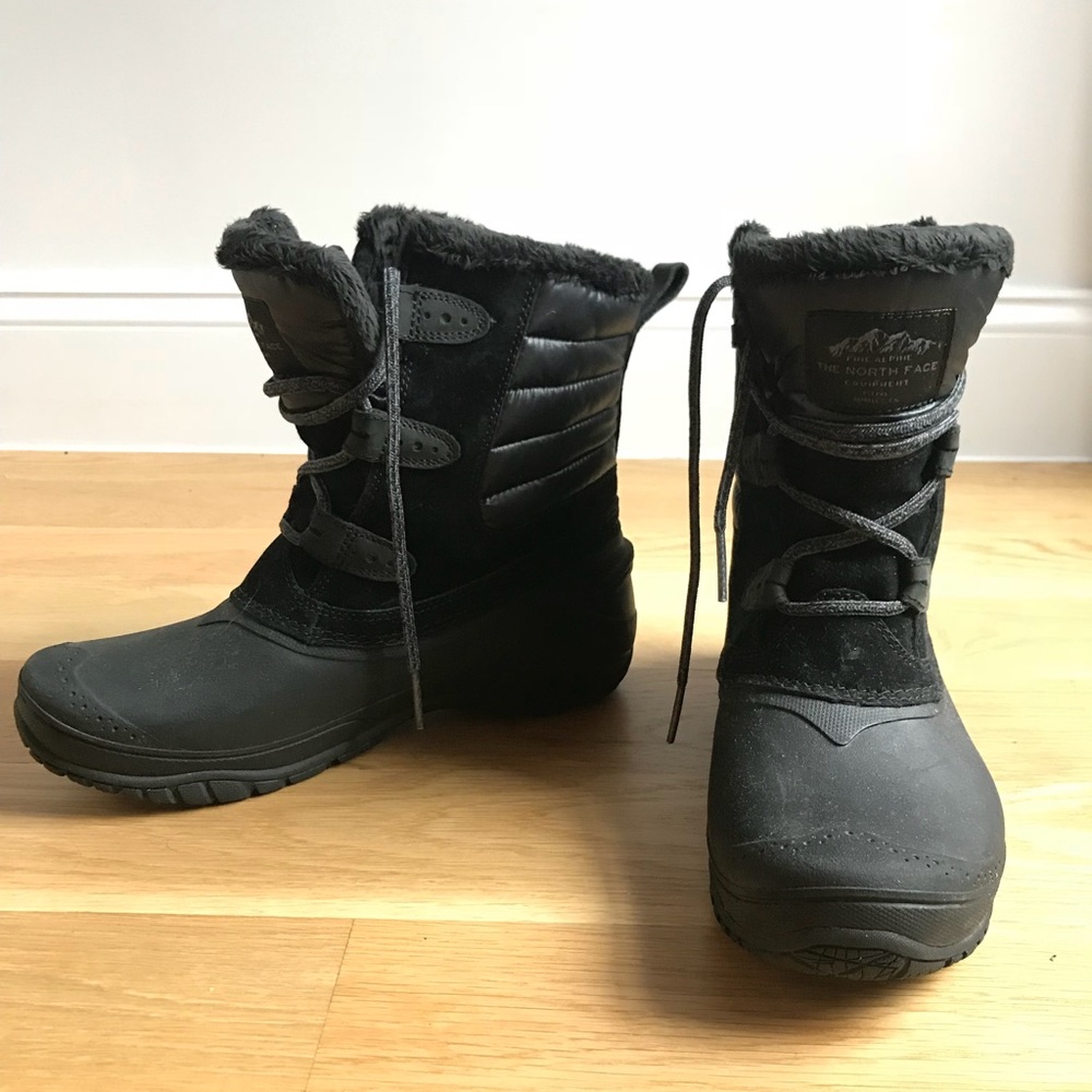 North Face Black Shellista II Shorty Snow Boots